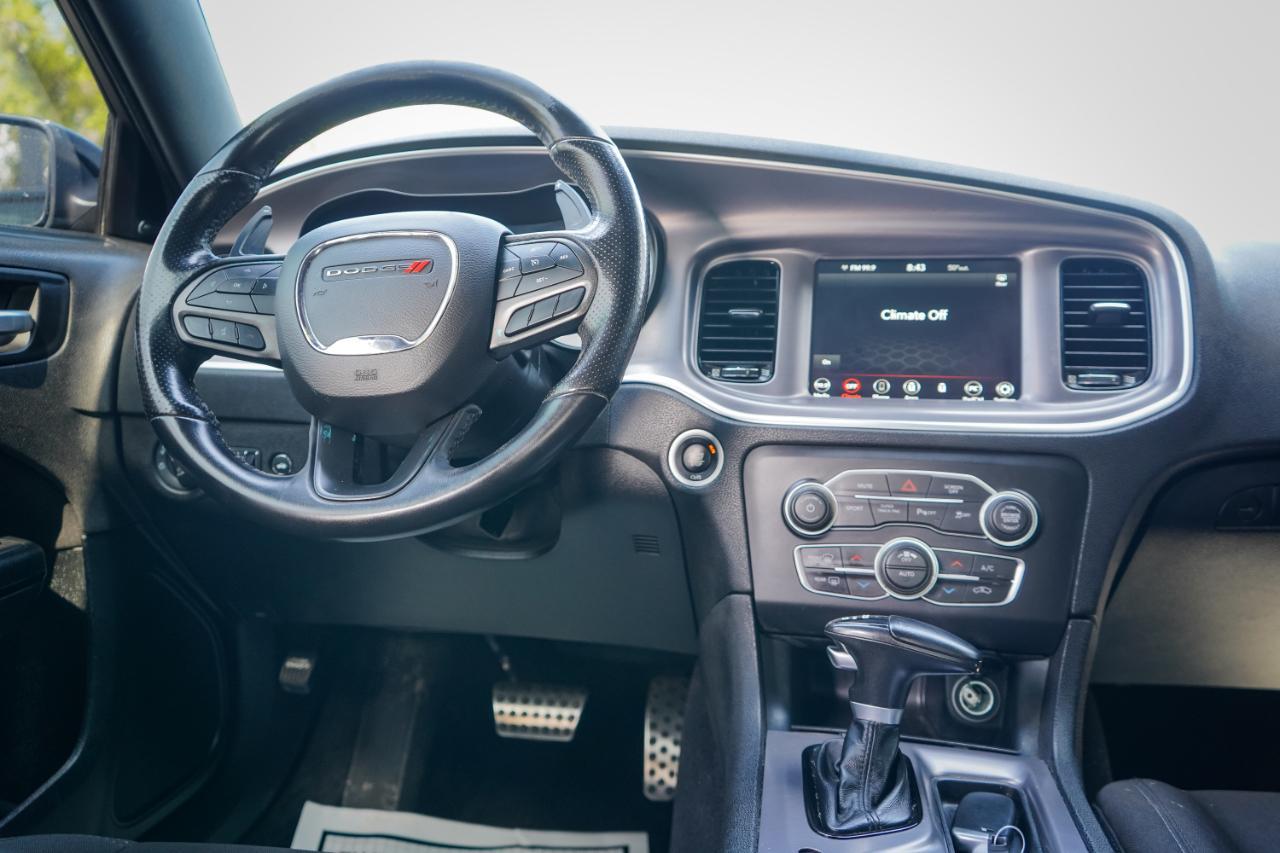 Dodge Charger - Thumbnail 11