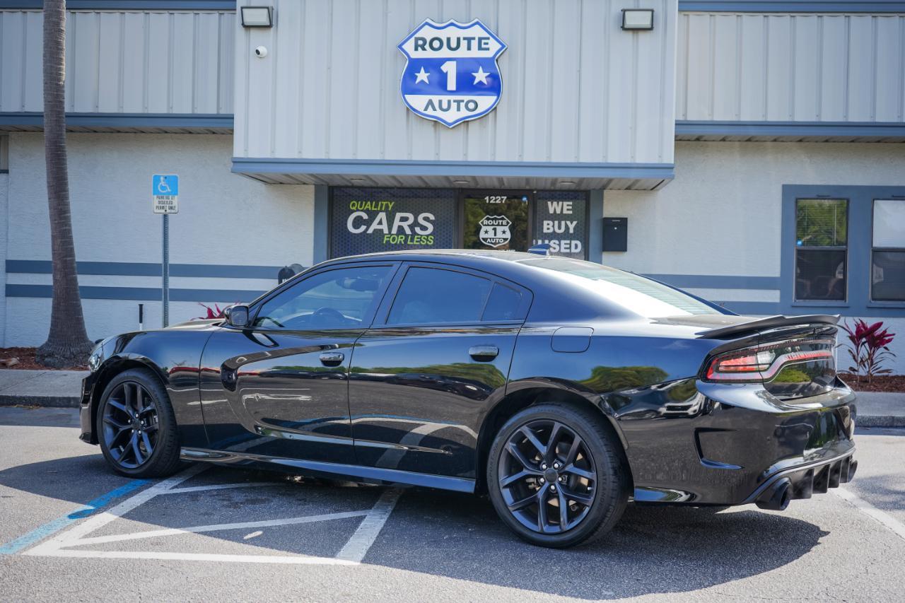 Dodge Charger - Thumbnail 4