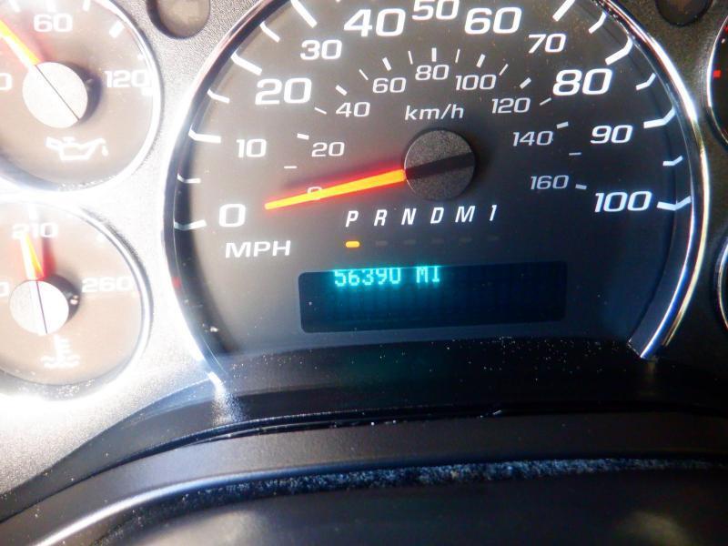 Chevrolet Express3500 Cutaway 177 In Wheelbase Box Truck - Thumbnail 17