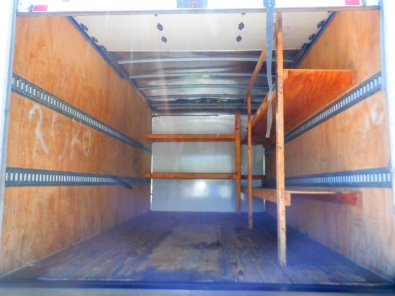 Chevrolet Express3500 Cutaway 177 In Wheelbase Box Truck - Thumbnail 8