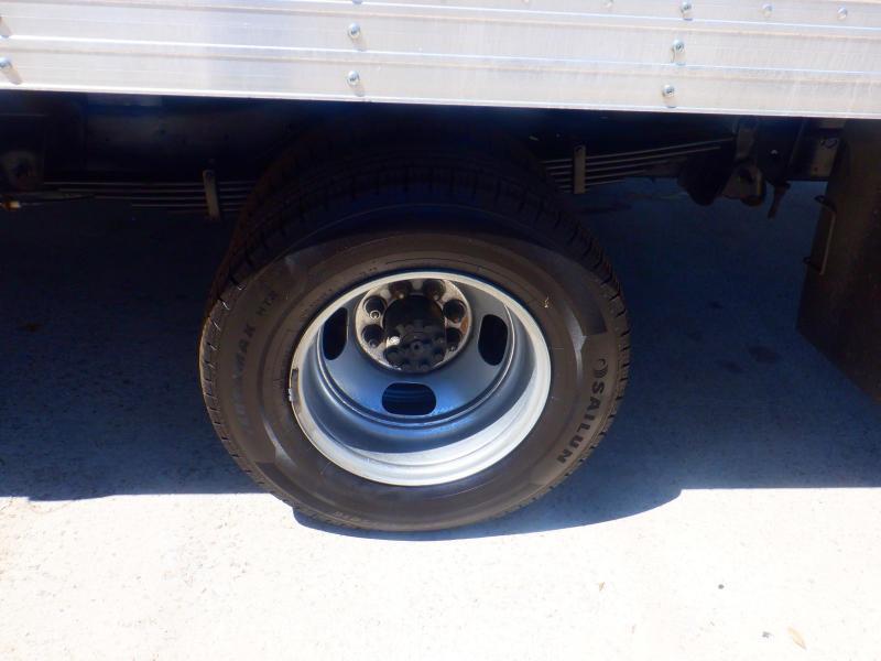 Chevrolet Express3500 Cutaway 177 In Wheelbase Box Truck - Thumbnail 11