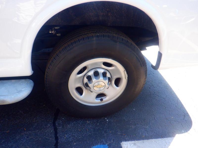 Chevrolet Express2500 Cargo Van 135" Wheel Base - Thumbnail 11