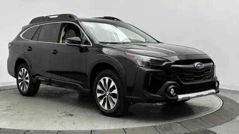 Subaru Outback Limited - Thumbnail 4