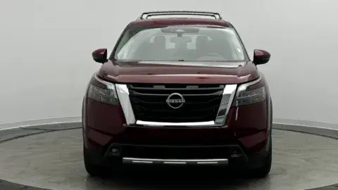 Nissan Pathfinder Sl - Thumbnail 3