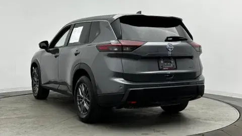 Nissan Rogue Sv - Thumbnail 5