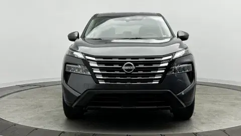 Nissan Rogue Sv - Thumbnail 3