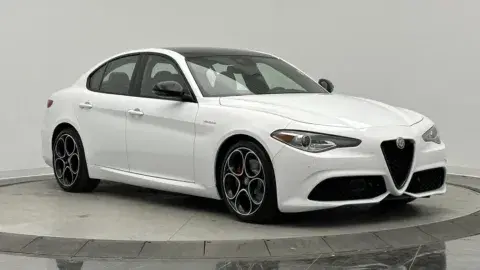 Alfa Romeo Giulia Veloce - Thumbnail 4