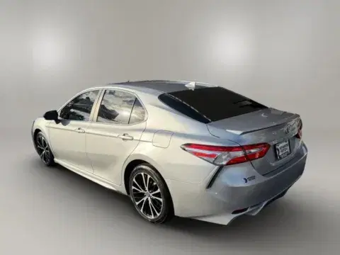 Toyota Camry Se Sedan 4D - Thumbnail 6