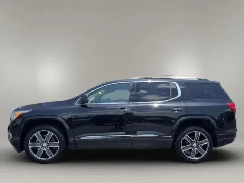 GMC Acadia Denali Sport Utility 4D - Thumbnail 4