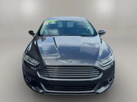 Ford Fusion Titanium Sedan 4D - Thumbnail 3