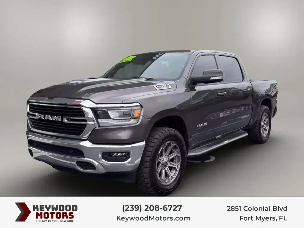 Ram 1500 Crew Cab Big Horn Pickup 4D 5 1/2 Ft - Thumbnail 2