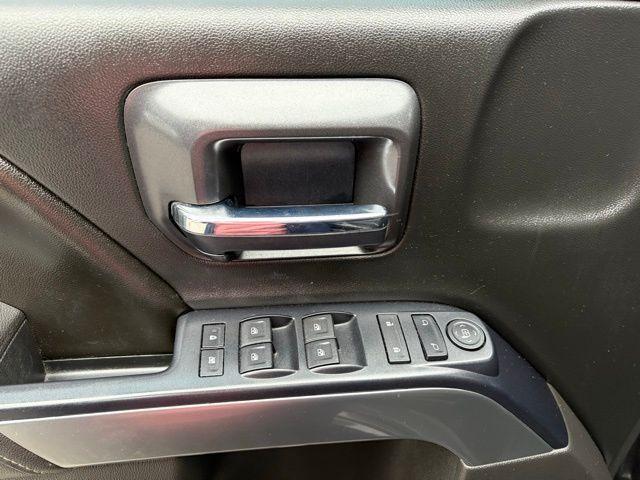 Chevrolet Silverado 1500 - Thumbnail 10