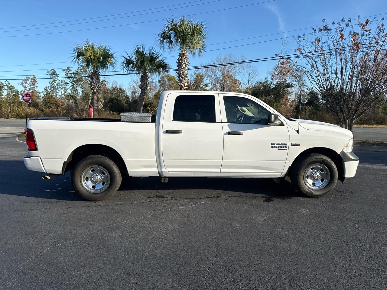 Ram 1500 Classictradesman 4X4 Crew Cab 6'4" Box - Thumbnail 8