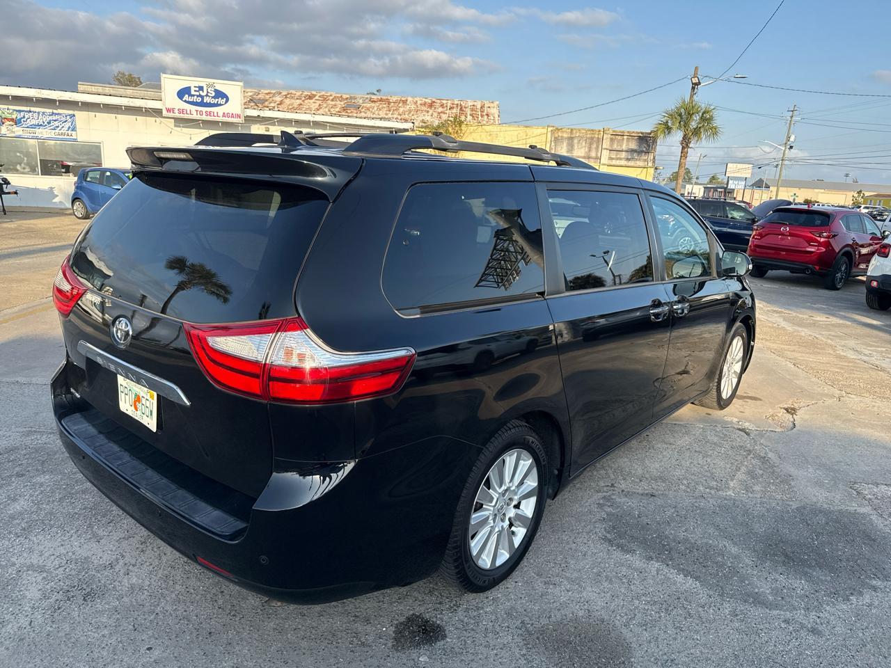 Toyota Sienna5Dr 8-Pass Van Xle Premium Fwd (Natl) - Thumbnail 7