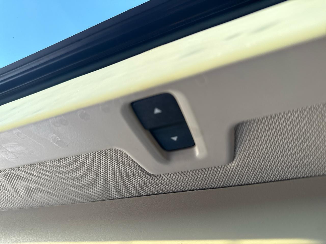 Toyota Sienna5Dr 8-Pass Van Xle Premium Fwd (Natl) - Thumbnail 17