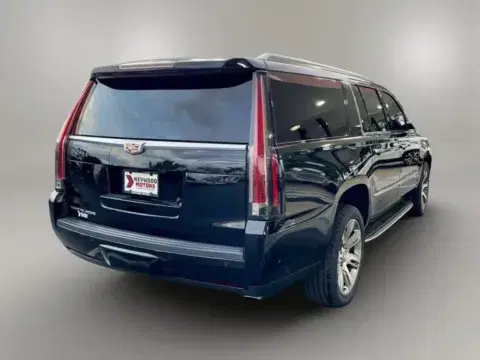 Cadillac Escalade Esv Luxury Sport Utility 4D - Thumbnail 6