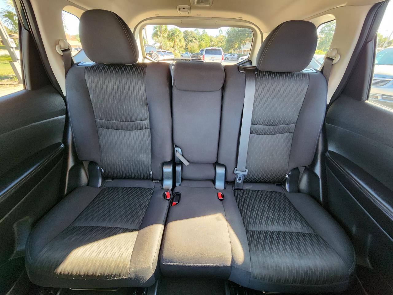 Nissan Rogueawd Sv - Thumbnail 20