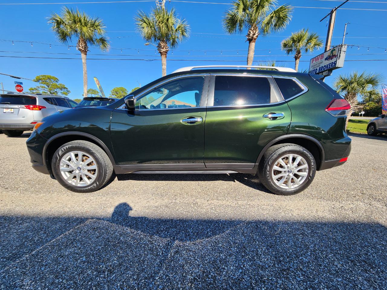 Nissan Rogueawd Sv - Thumbnail 2