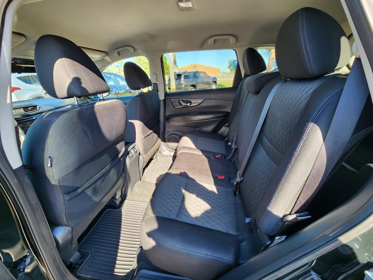 Nissan Rogueawd Sv - Thumbnail 19