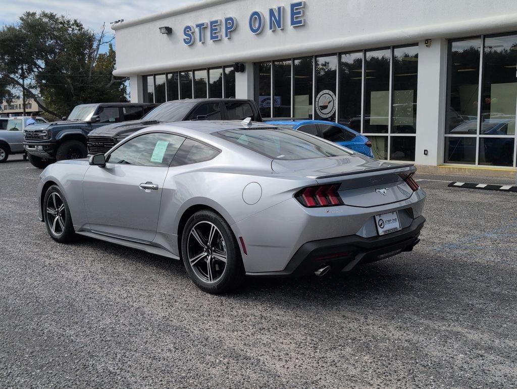 Ford Mustang Ecoboost® Premium Fastback - Thumbnail 9