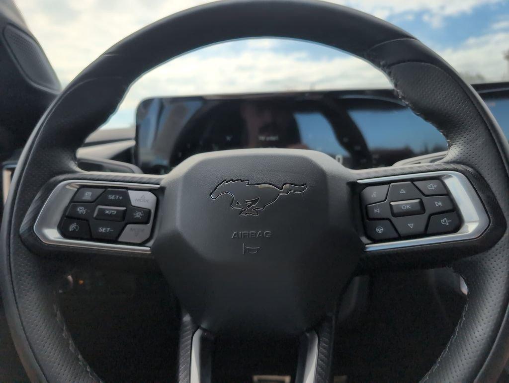 Ford Mustang Ecoboost® Premium Fastback - Thumbnail 19