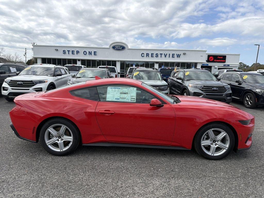 Ford Mustang Ecoboost® Premium Fastback - Thumbnail 5