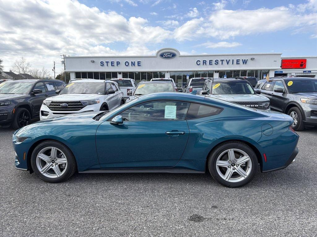 Ford Mustang Ecoboost® Premium Fastback - Thumbnail 10