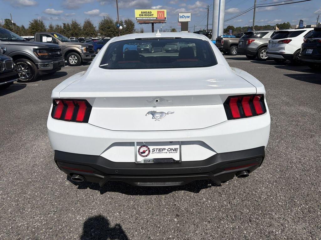 Ford Mustang Ecoboost® Premium Fastback - Thumbnail 7