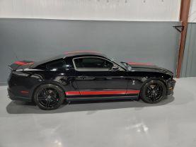 Ford Mustang - - Thumbnail 3