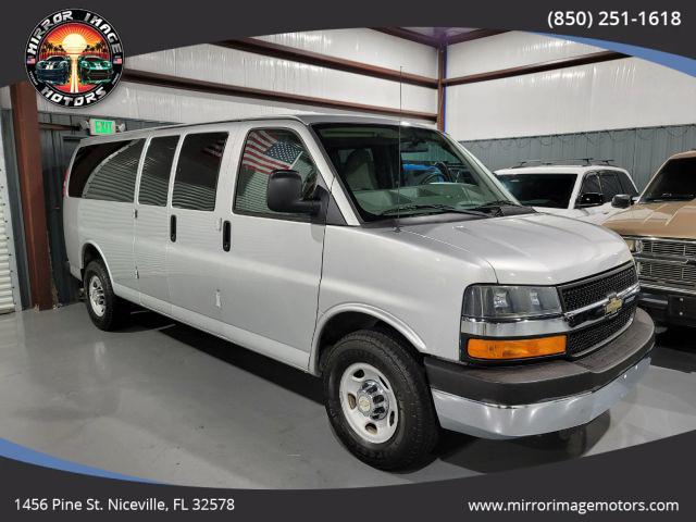 Chevrolet Express 3500 Passenger - - View 1