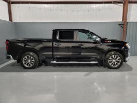 Chevrolet Silverado 1500 Crew Cab - - Thumbnail 3