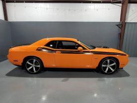 Dodge Challenger - - Thumbnail 3