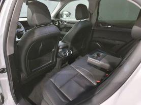 Alfa Romeo Stelvio - - Thumbnail 17