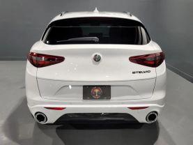 Alfa Romeo Stelvio - - Thumbnail 5