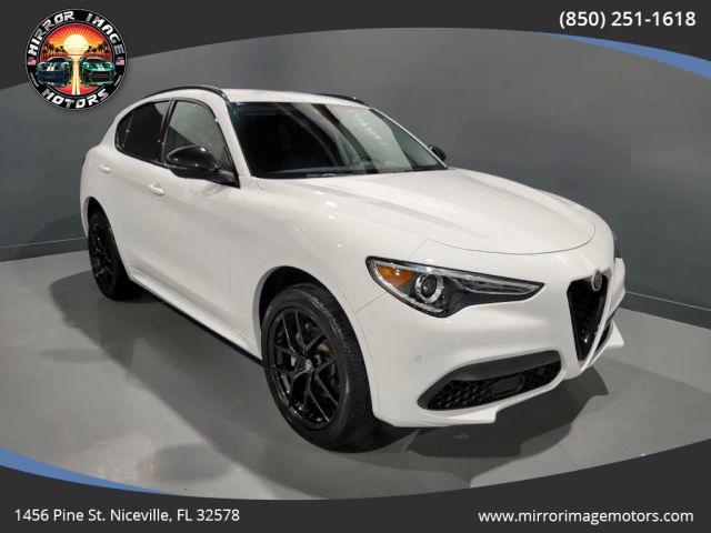 Alfa Romeo Stelvio - - View 1