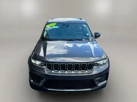 Jeep Grand Cherokee Laredo Sport Utility 4D - Thumbnail 4