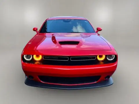 Dodge Challenger R/T Coupe 2D - Thumbnail 3