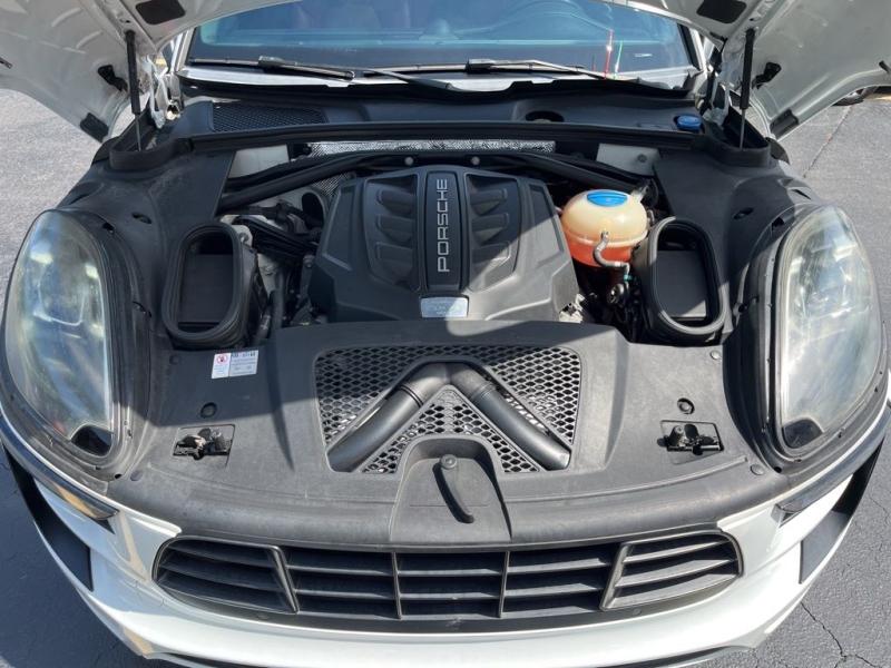 Porsche Macan Gts - View 1