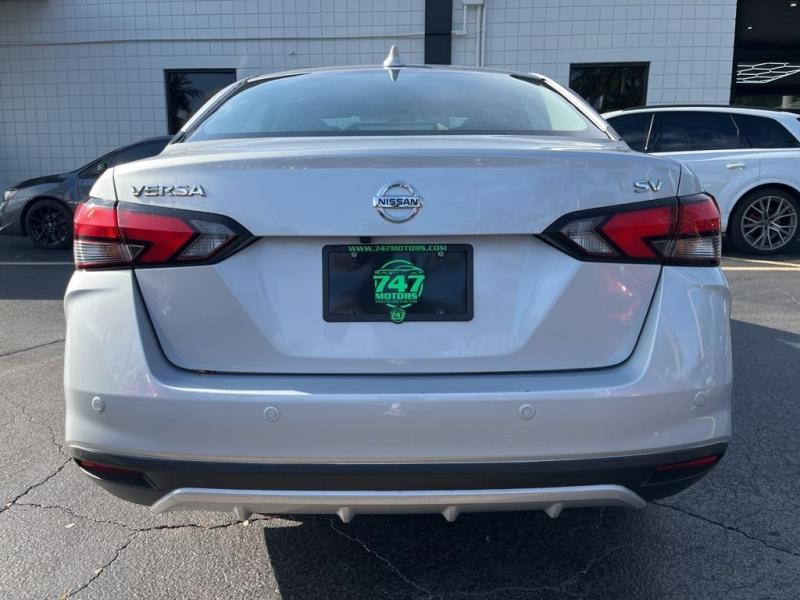 Nissan Versa 1.6 Sv - Thumbnail 5