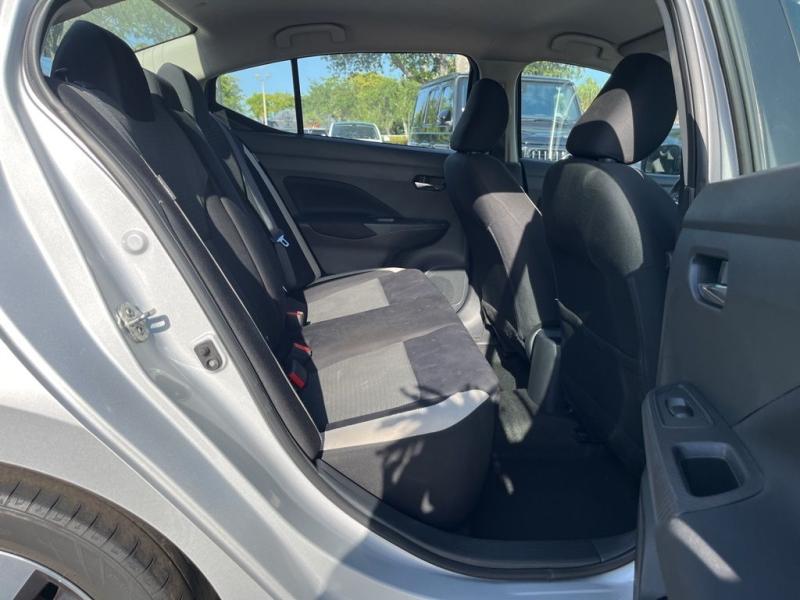 Nissan Versa 1.6 Sv - Thumbnail 12