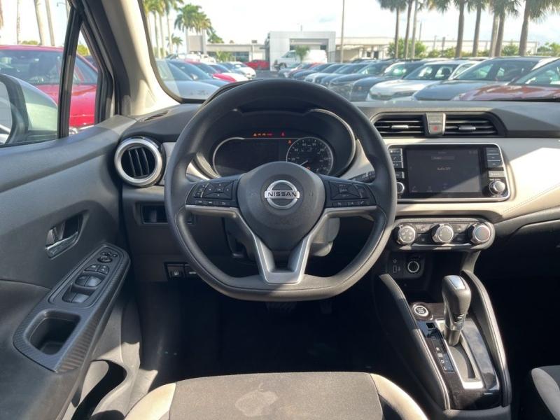 Nissan Versa 1.6 Sv - Thumbnail 17