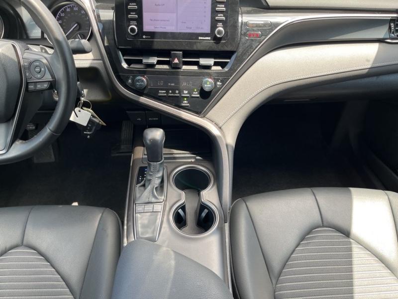 Toyota Camry Se - Thumbnail 16
