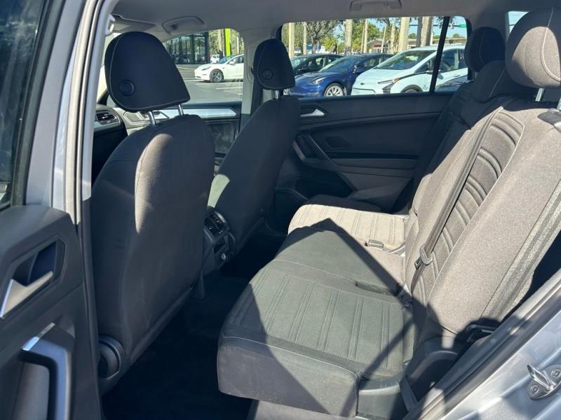 Volkswagen Tiguan 2.0T S - Thumbnail 15