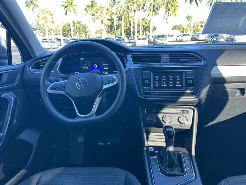 Volkswagen Tiguan 2.0T S - Thumbnail 10