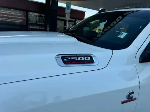 Ram 2500 Crew Cab Lone Star Pickup 4D 6 1/3 Ft - Thumbnail 6