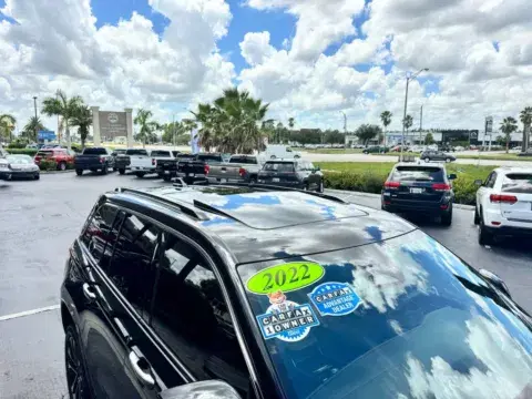 Jeep Grand Cherokee All New Overland Sport Utility 4D - Thumbnail 6