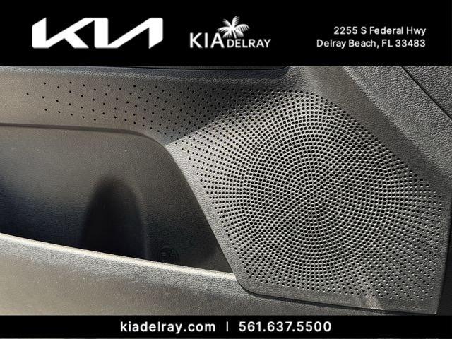 Kia Forte S - Thumbnail 18