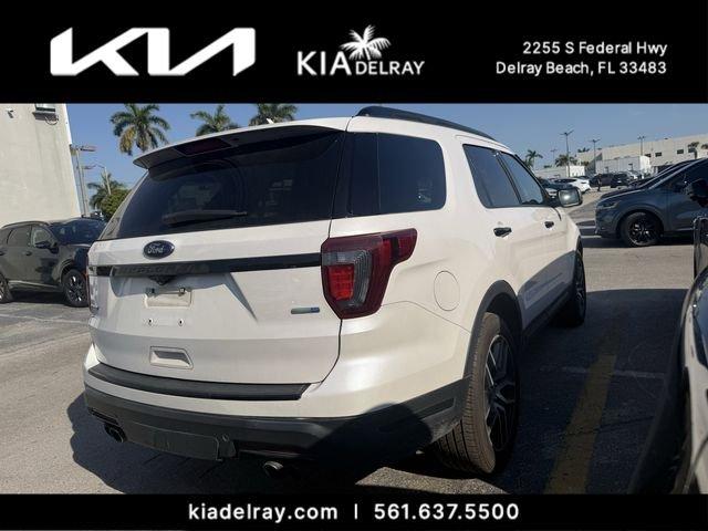 Ford Explorer Sport - Thumbnail 3