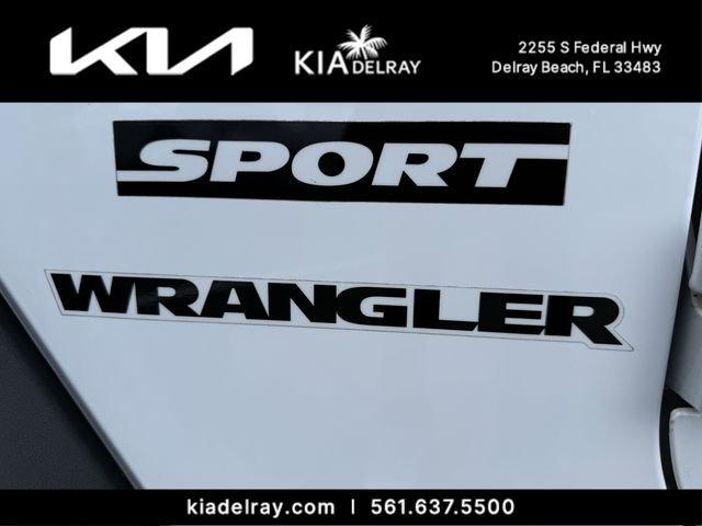 Jeep Wrangler Sport - Thumbnail 10