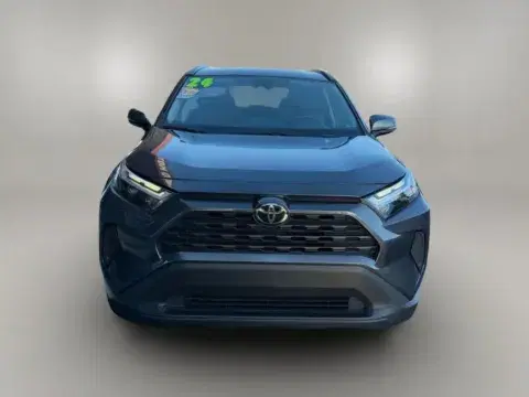 Toyota Rav4 Xle Sport Utility 4D - Thumbnail 3